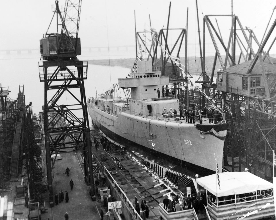 USS Meade (DD-602) - 19-N-30808