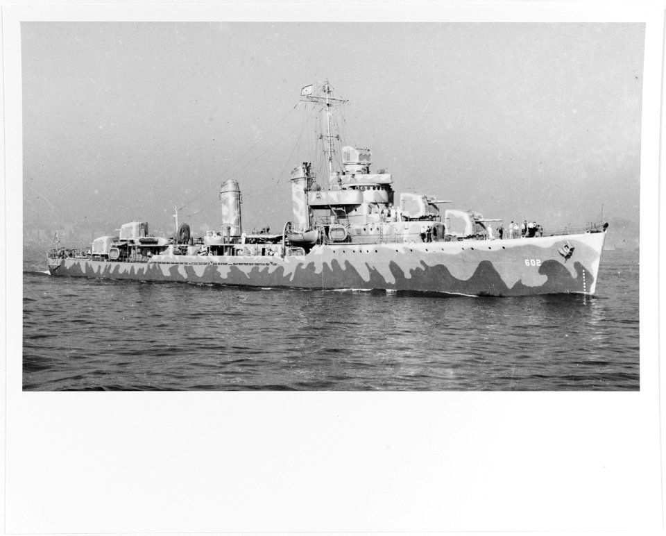 USS Meade (DD-602) - 19-N-30842