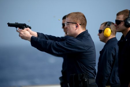 USS Mesa Verde 140215-N-BD629-290