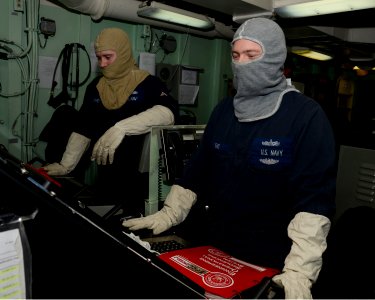 USS Mesa Verde 140213-N-HB951-008