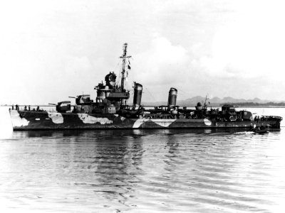 USS Meredith (DD-434) at Suva, Fiji Islands, on 23 June 1942 (NH 89418)