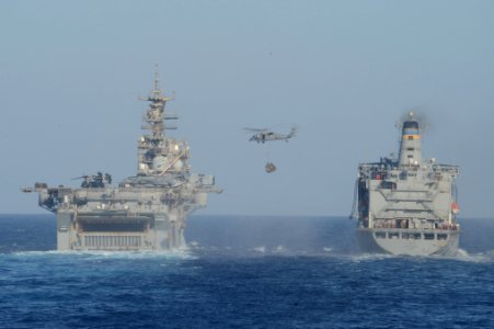 USS Mesa Verde operations 141003-N-BD629-108