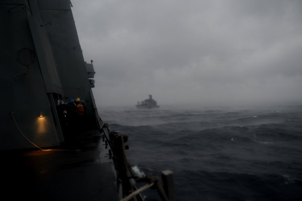 USS Mesa Verde replenishment 140211-N-BD629-014