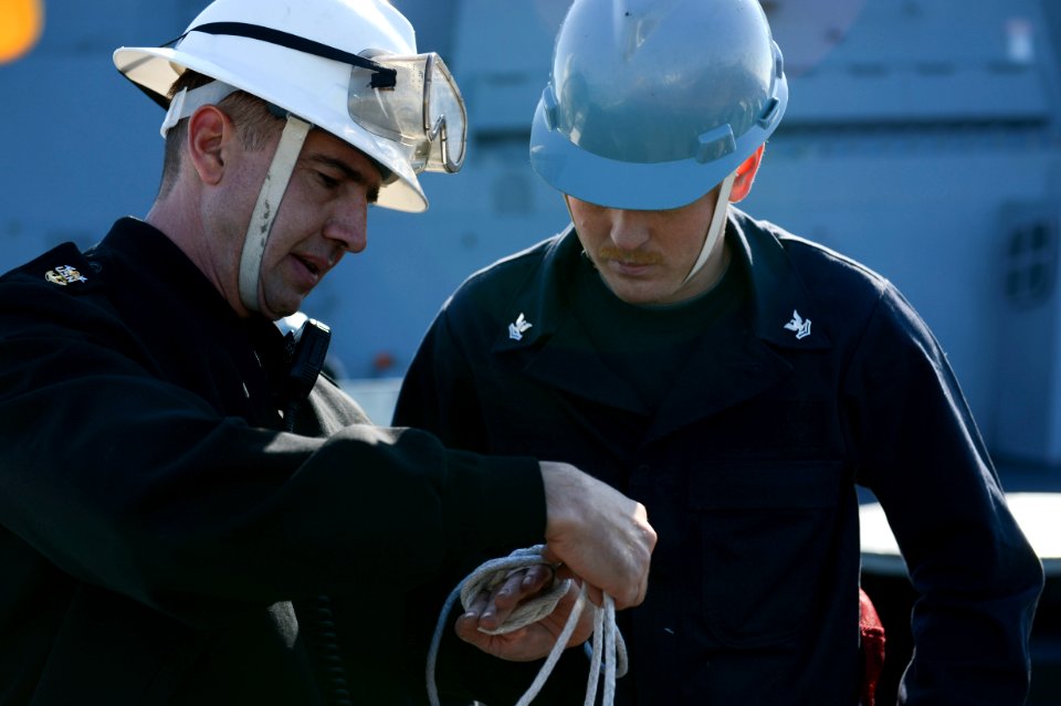 USS Mesa Verde deployment 140209-N-BD629-286