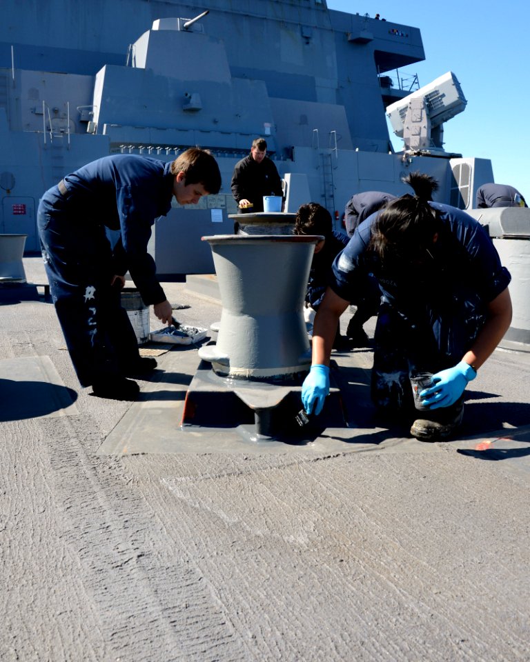 USS Mesa Verde operations 140222-N-HB951-073