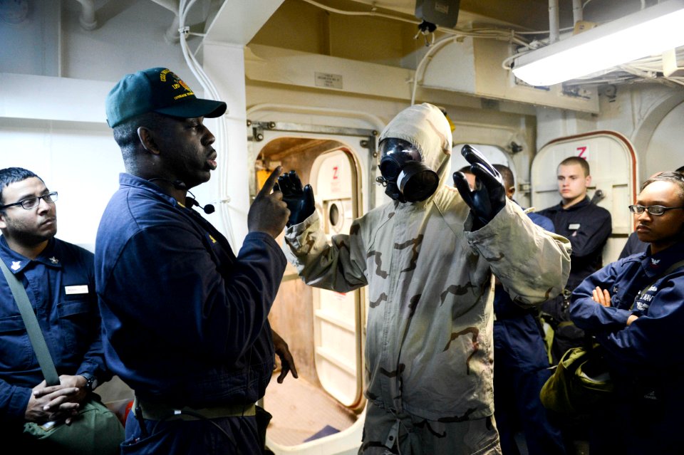 USS Mesa Verde operations 140319-N-BD629-053