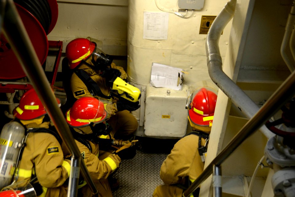USS Mesa Verde operations 140220-N-HB951-047