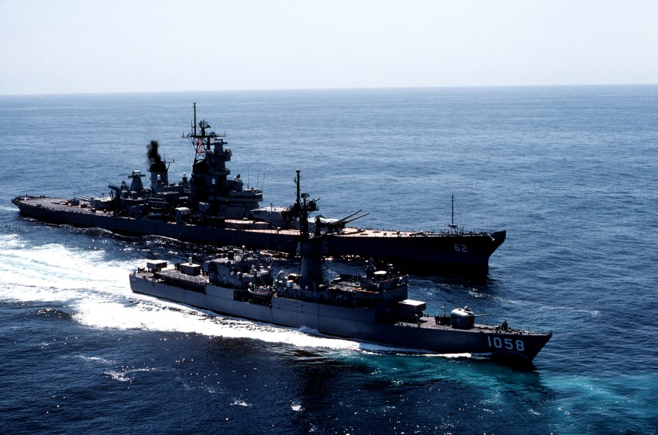 USS Meyerkord with USS New Jersey DN-ST-83-08979