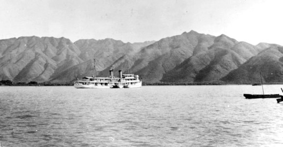 USS Mindanao (PR-8) at anchor in the West River, between Hong Kong and Canton, China, in early 1937 (NH 51850)