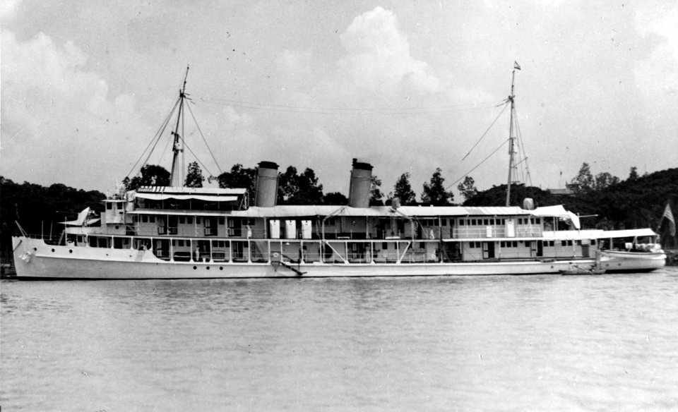 USS Mindanao (PR-8) off Shamian Island, China, in the autumn of 1938 (NH 80166)
