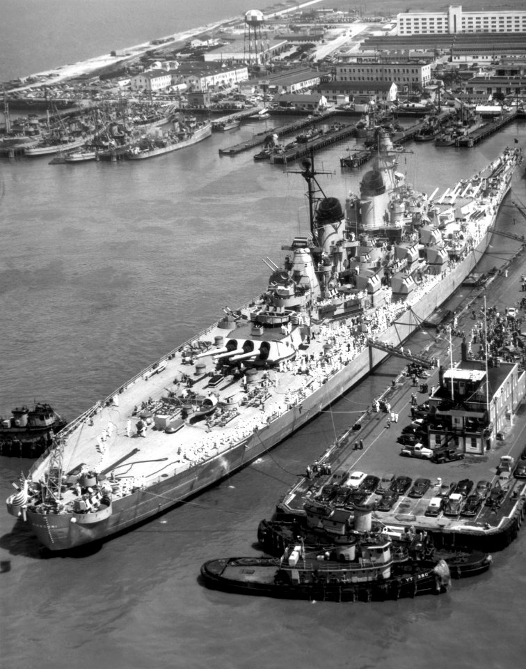 USS Missouri BB-63 Norfolk 1951