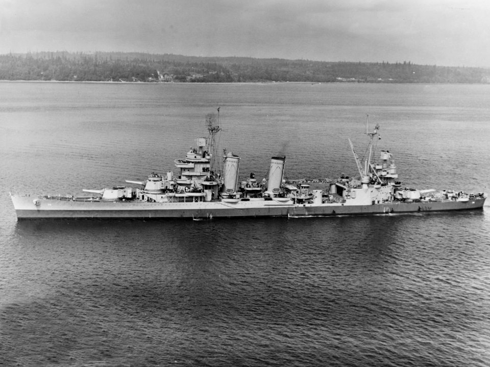 USS Minneapolis (CA-36) in Puget Sound on 27 June 1945 (NH 96702)