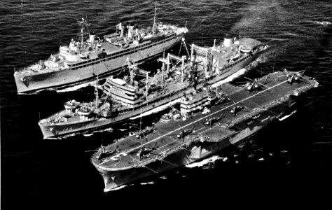 USS Mississinewa (AO-144) refuels USS Okinawa (LPH-3) and USS Vulcan (AR-5) in 1962 photo