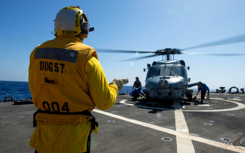 USS Mitscher (DDG 57) 141019-N-RB546-068 (15608077322)