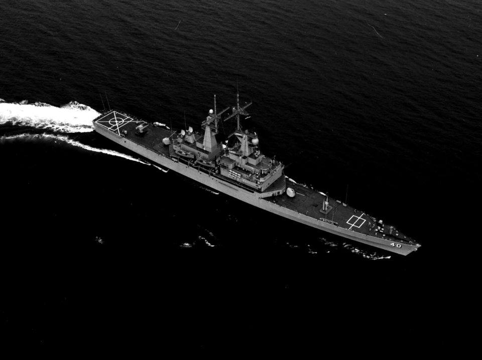 USS Mississippi (CGN-40) at sea in 1978