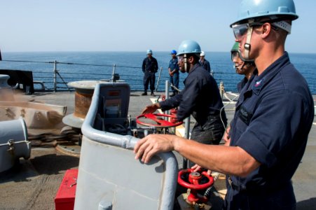 USS Mitscher (DDG 57) 150216-N-RB546-171 (16551148446)