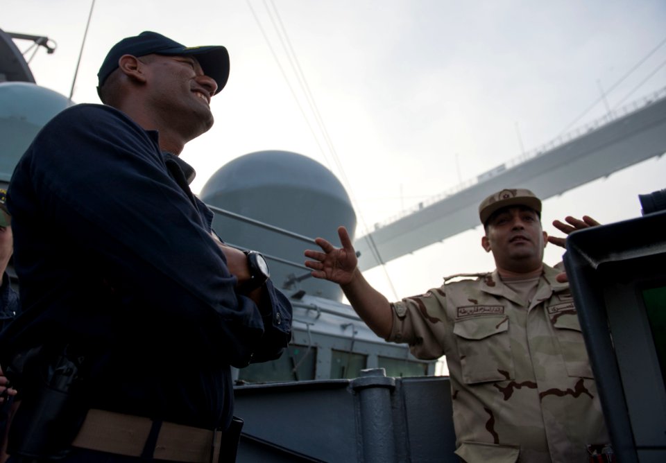 USS Mitscher (DDG 57) 141018-N-RB546-033 (15569013287)