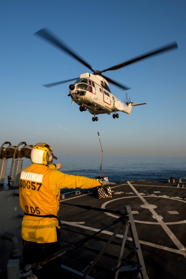 USS Mitscher replenishment 150213-N-RB546-024