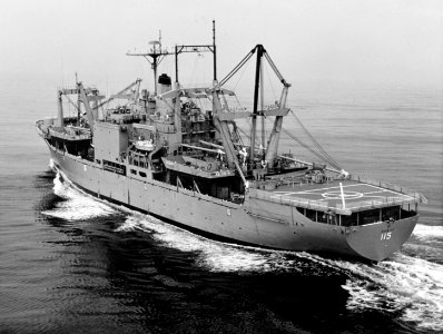 USS Mobile (LKA-115) underway in the Pacific Ocean on 24 January 1971 (NH 107726)