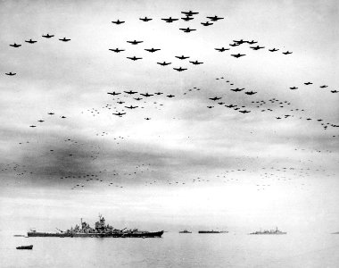 USS Missouri (BB-63) flyover, Tokyo Bay, 2 September 1945 (520775)