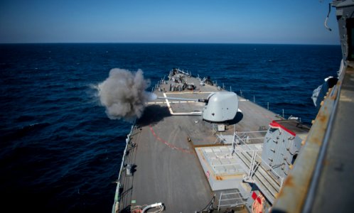 USS Mitscher (DDG 57) 141121-N-RB546-027 (15866063585)