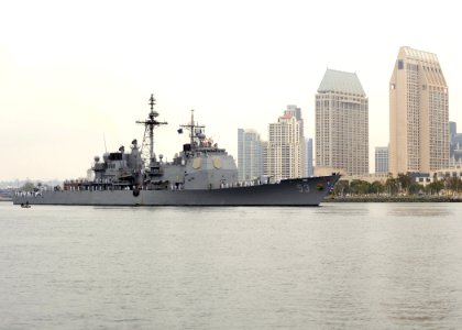 USS Mobile Bay returns to homeport. (8695602775)