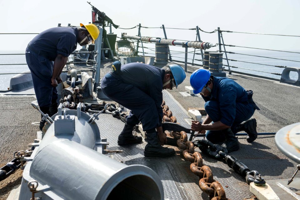 USS Mitscher (DDG 57) 150216-N-RB546-204 (16390839299)
