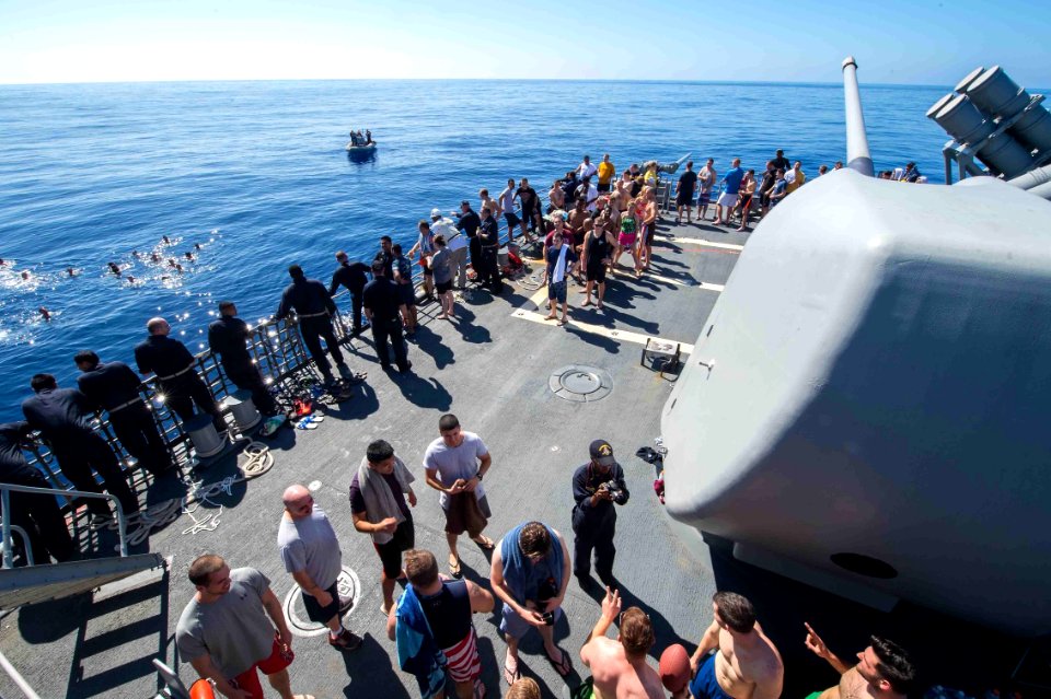 USS Mobile Bay operations 160126-N-EH218-186