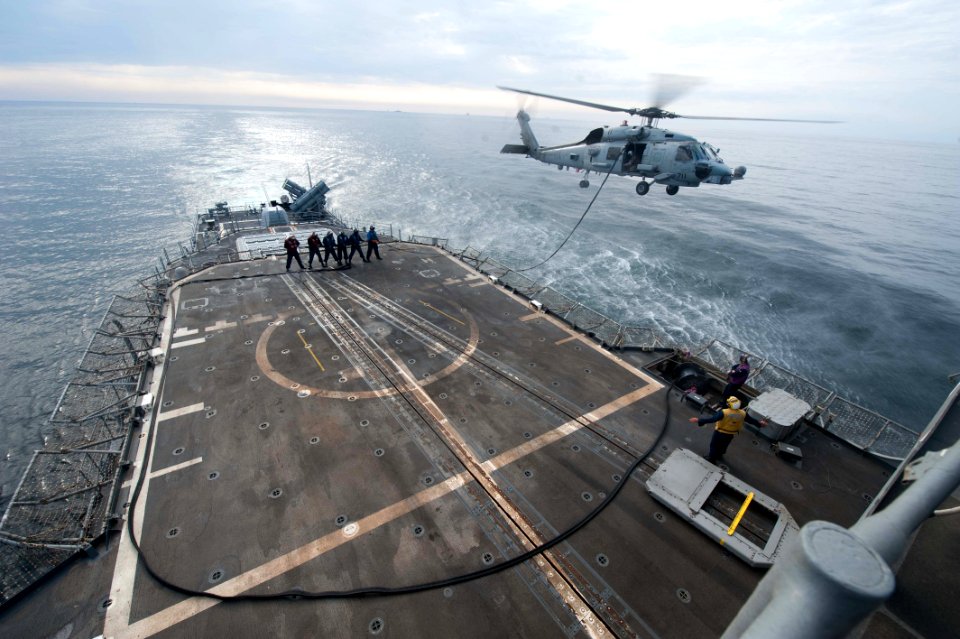 USS Mobile Bay refuels a helicopter. (8309996745)
