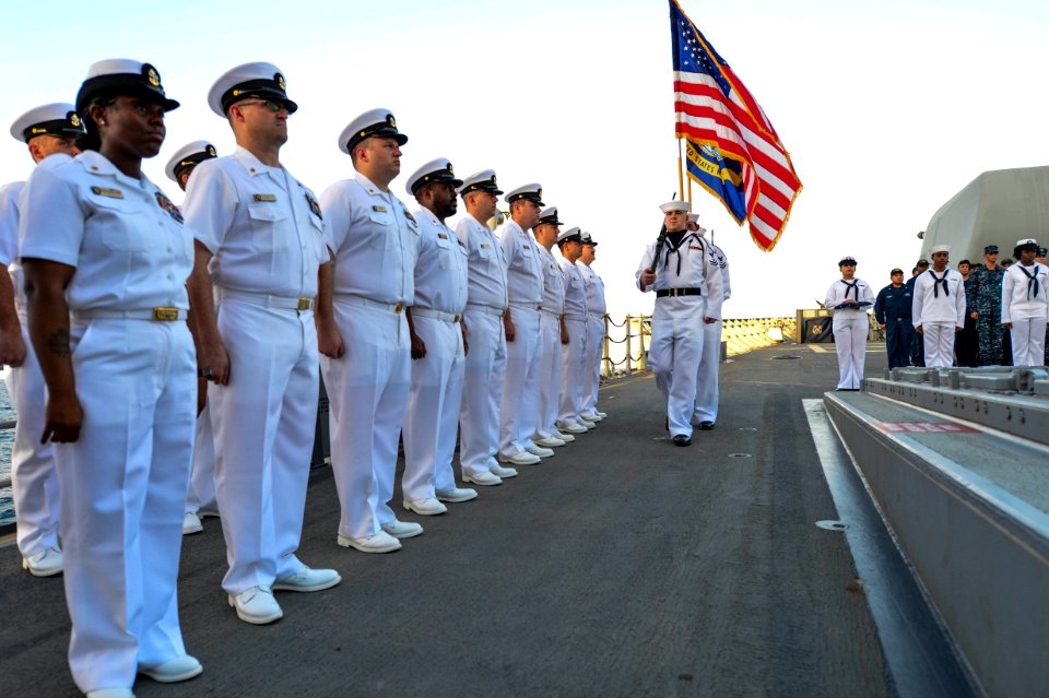 USS MONTEREY (CG 61) 130720-N-QL471-261 (9343870698)