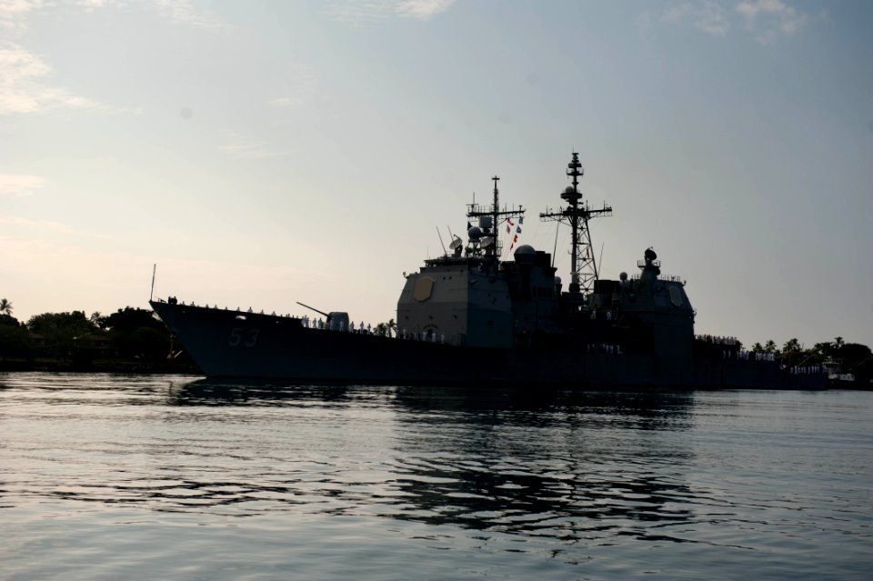 USS Mobile Bay visits Pearl Harbor 130421-N-LV331-076