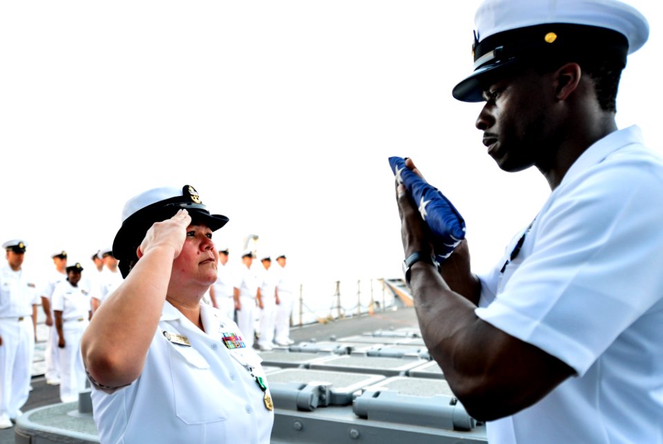 USS MONTEREY (CG 61) 130720-N-QL471-423 (9343860648)