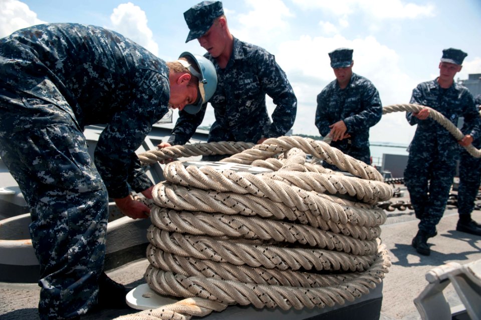USS Mobile Bay in Singapore 130401-N-LV331-145