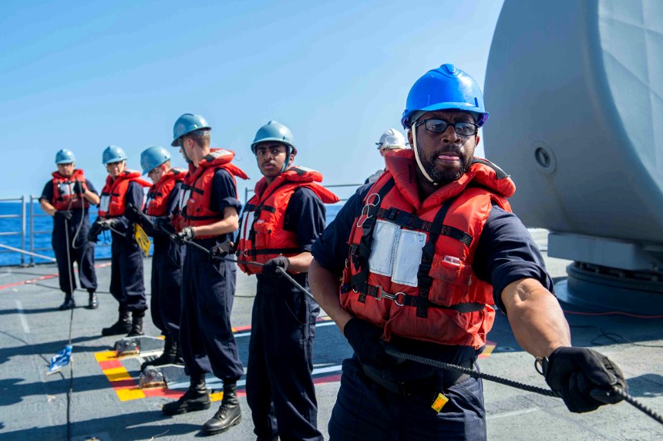 USS Mobile Bay operations 160201-N-EH218-157