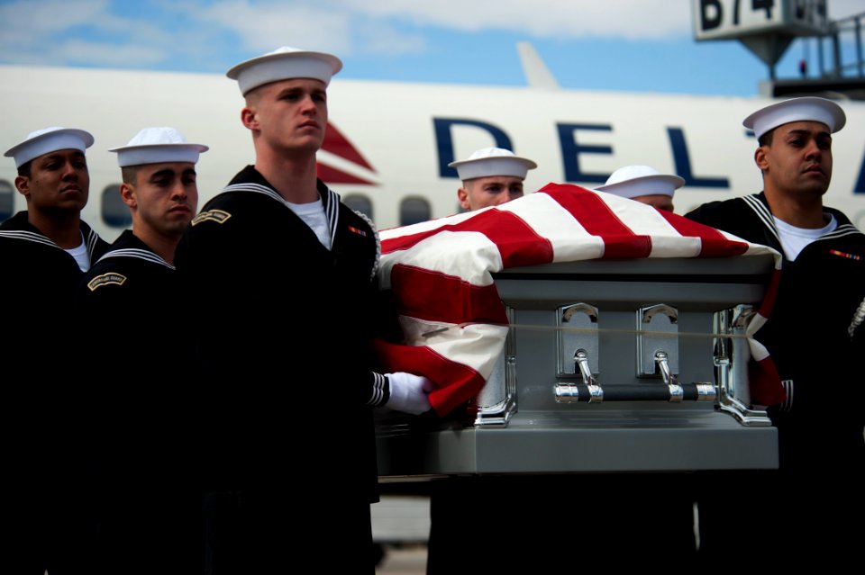 USS Monitor Sailors arrive at Washington Dulles International Airport. (8539055077)