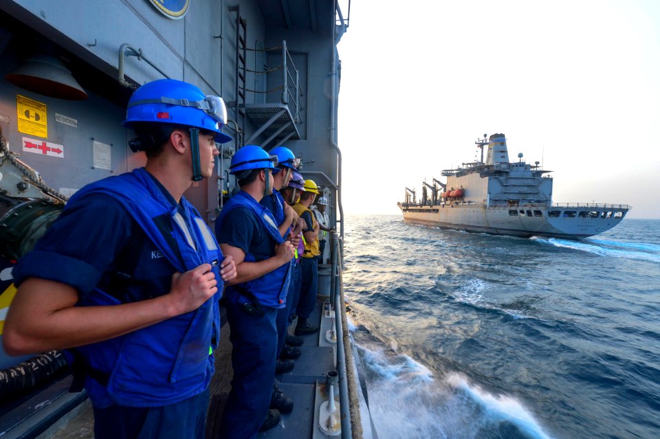 USS MONTEREY (CG 61) 130728-N-QL471-087 (9415269292)