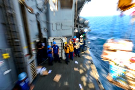 USS Monterey (CG 61) 130817-N-QL471-417 (9579072709)
