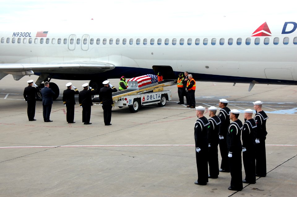 USS Monitor Sailors arrive at Washington Dulles International Airport. (8539052203)