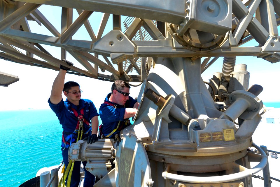 USS MONTEREY (CG 61) 130801-N-QL471-175 (9476060565)