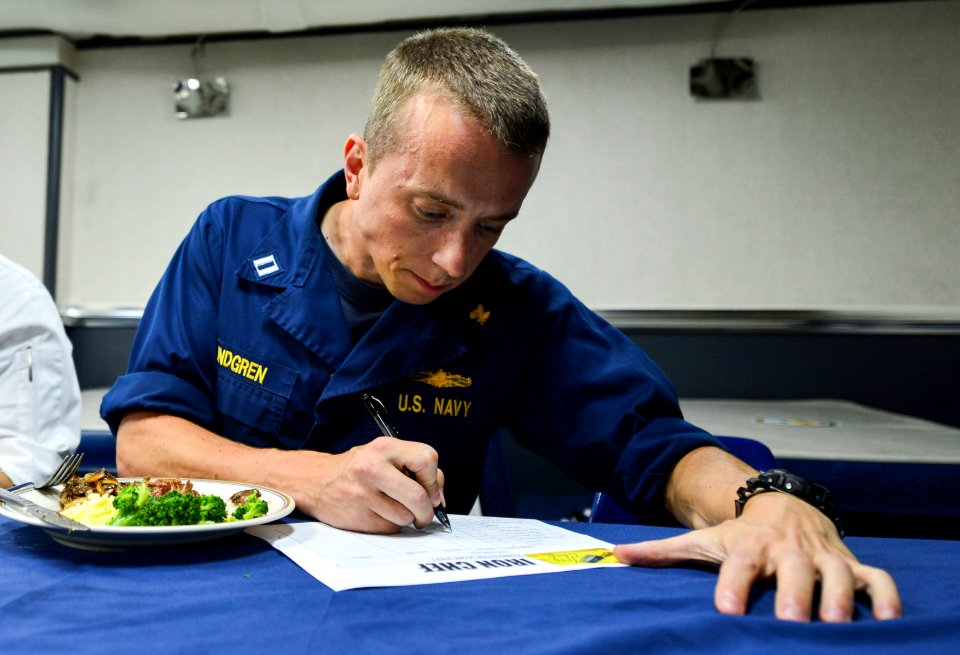 USS MONTEREY (CG 61) 130822-N-QL471-354 (9597171195)