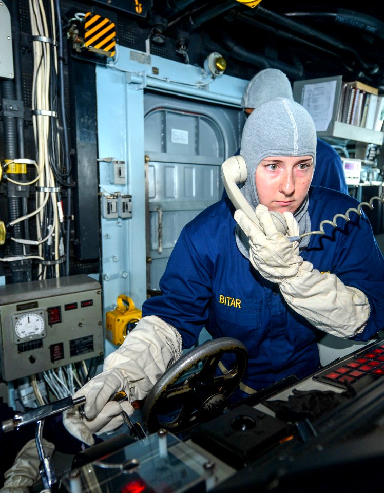 USS MONTEREY (CG 61) 130727-N-QL471-157 (9392124536)