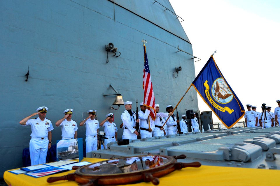 USS MONTEREY (CG 61) 130720-N-QL471-261 (9343869094)