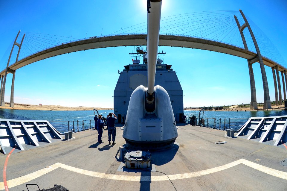 USS MONTEREY (CG 61) 131020-N-QL471-126 (10418103084)