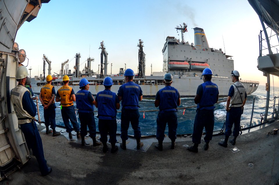 USS MONTEREY (CG 61) 130824-N-QL471-057 (9606298376)