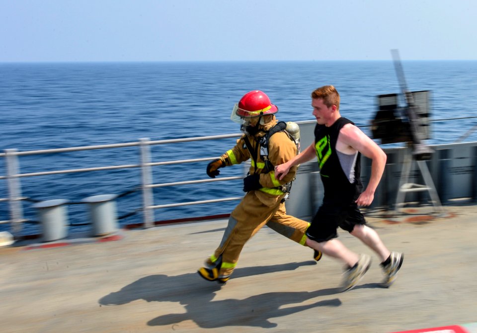USS MONTEREY (CG 61) 130819-N-QL471-429 (9560553557)