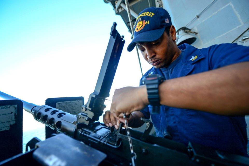 USS MONTEREY (CG 61) 131013-N-QL471-017 (10305747236)