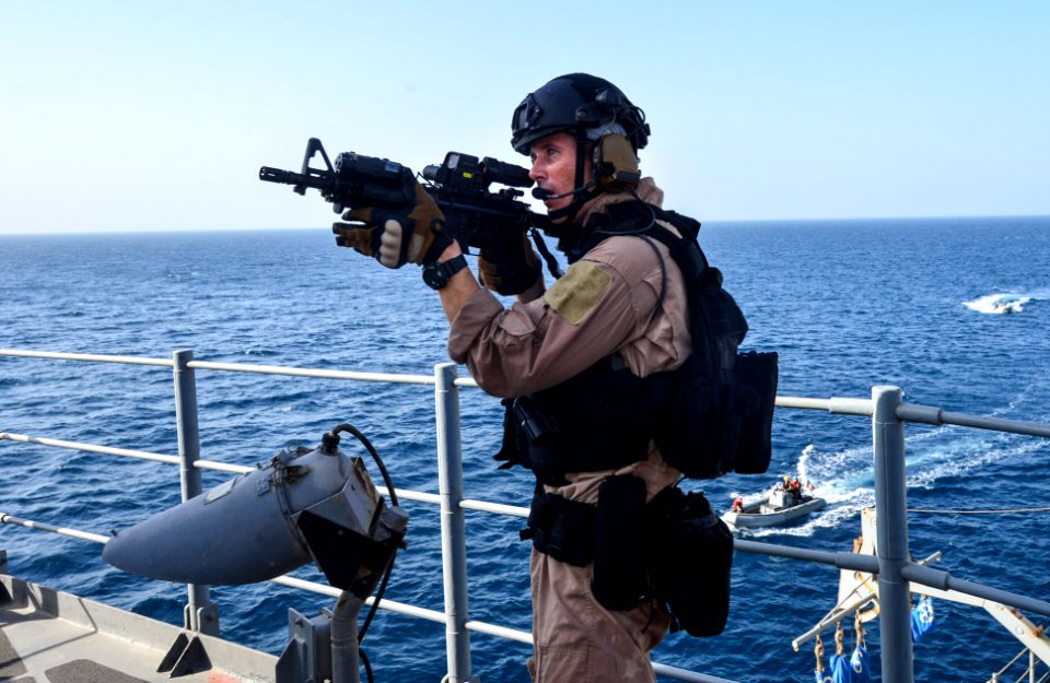 USS MONTEREY (CG 61) 130923-N-QL471-363 (10034772233)