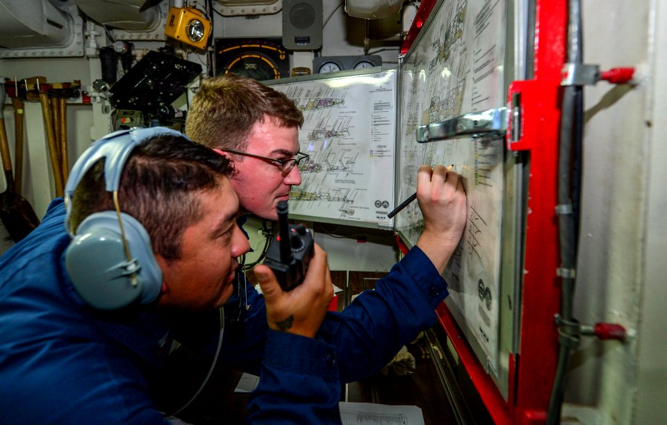 USS Monterey (CG 61) 130817-N-QL471-482 (9579066291)