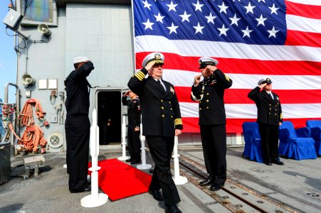 USS Monterey action 131118-N-QL471-203