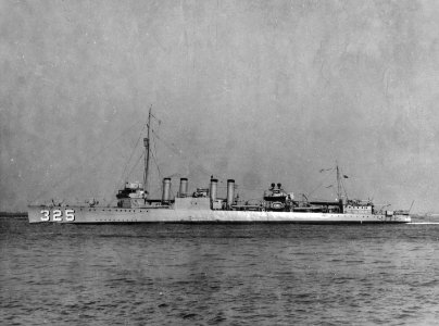USS Mullany (DD-325) underway, circa in 1927 (NH 49904)